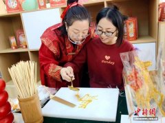 让传统文化“可看可玩可带走” 沈阳首家非遗沉浸体验馆启幕